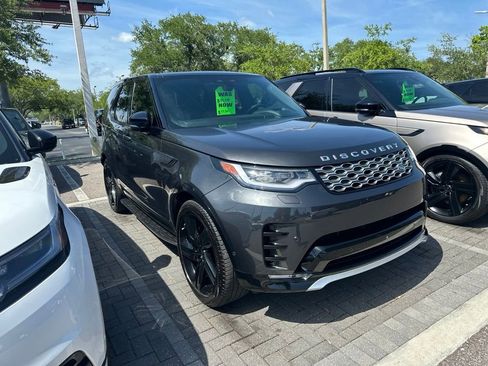 Used 2024 Land Rover Discovery Metropolitan Edition AWD/4WD image 3
