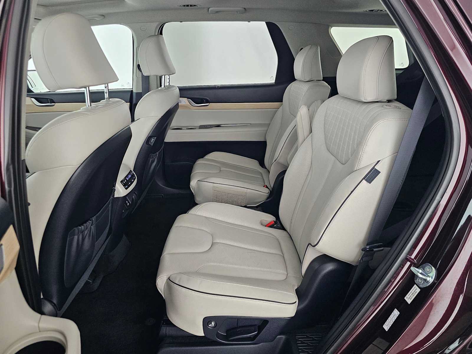 Used 2023 Hyundai Palisade Limited AWD/4WD image 18