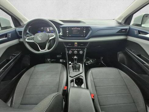 Used 2023 Volkswagen Taos SE w/ Panoramic Sunroof Package FWD image 20