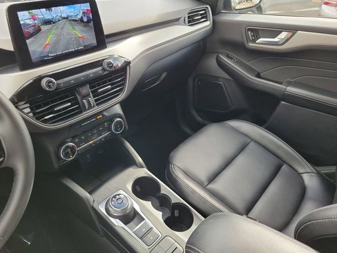 Used 2022 Ford Escape SEL FWD image 31