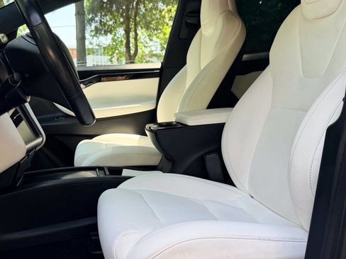 Used 2019 Tesla Model X 75D AWD/4WD image 36