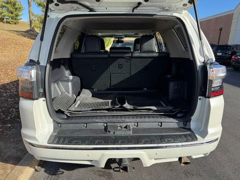 Used 2016 Toyota 4Runner Limited image 9