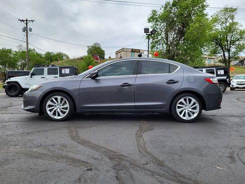 Used 2017 Acura ILX FWD image 8