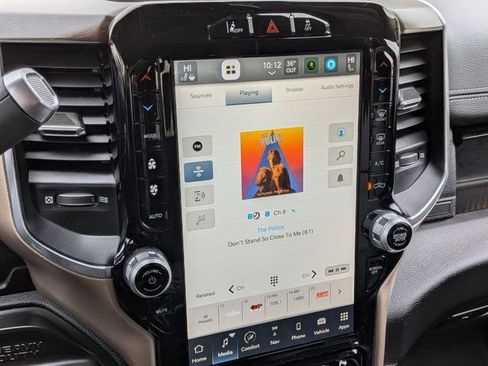 Certified 2022 RAM 2500 Laramie image 22