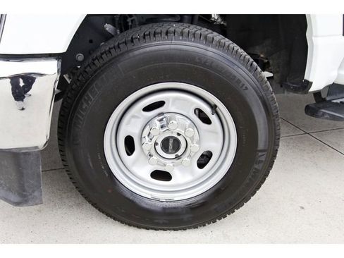 Used 2025 Ford F250 XL w/ FX4 Off-Road Package image 25