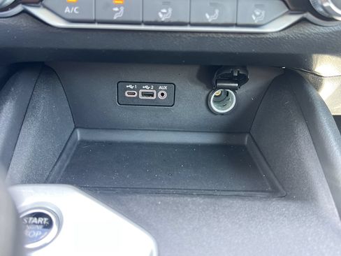 Used 2025 Nissan Altima 2.5 SV AWD/4WD image 7