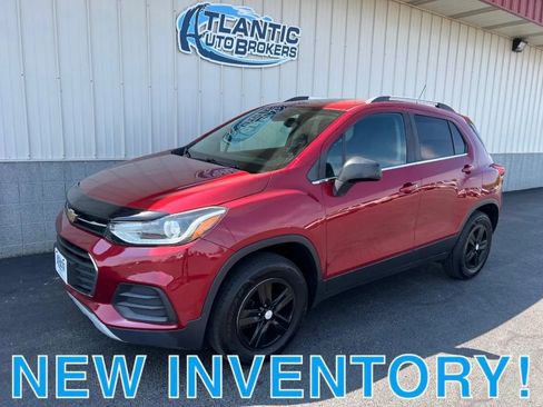 Used 2019 Chevrolet Trax LT AWD/4WD image 1
