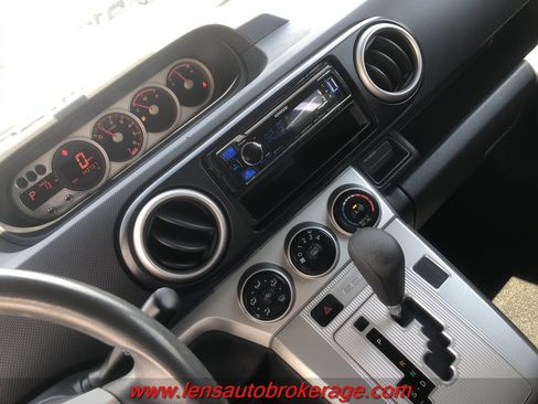 Used 2010 Scion xB FWD image 14