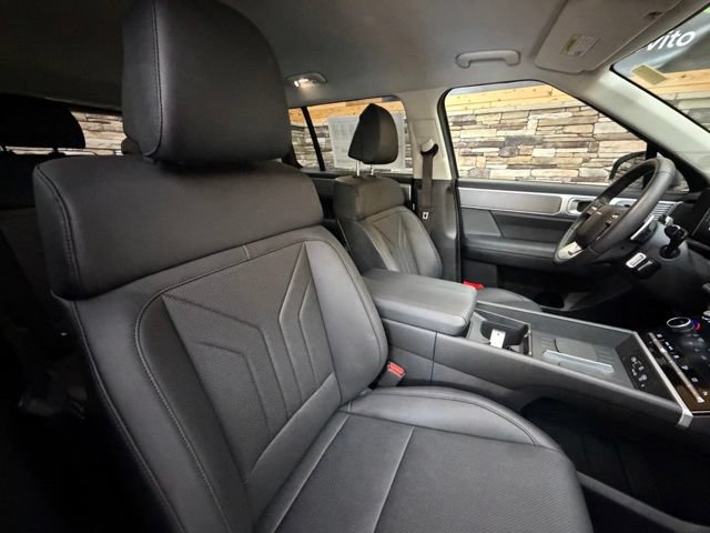 Used 2026 Hyundai Santa Fe SEL AWD/4WD image 16
