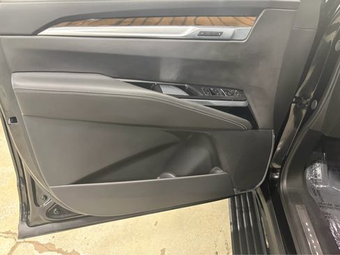 Certified 2026 Cadillac Escalade Platinum Sport w/ LPO, Floor Liner Package image 7