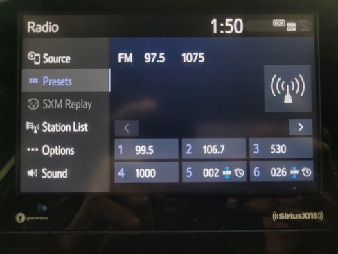 Used 2021 Toyota Camry SE image 25