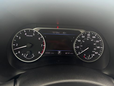 Used 2024 Nissan Sentra SV image 40