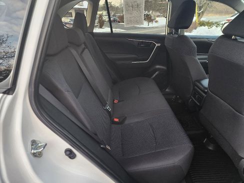 Used 2024 Toyota RAV4 LE image 21