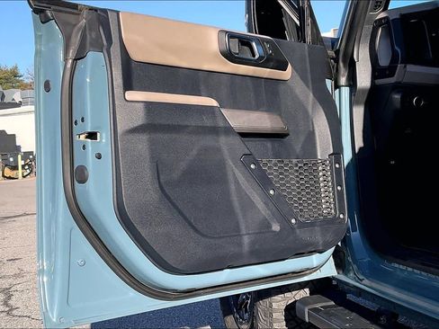 Used 2022 Ford Bronco Wildtrak image 22