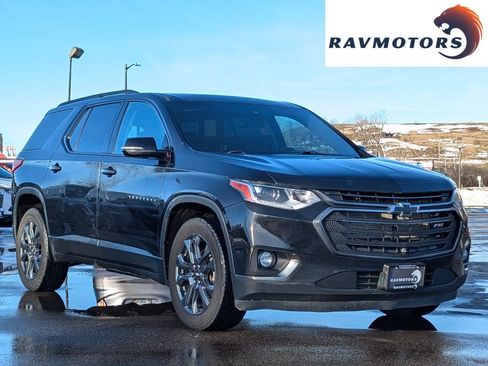 Used 2020 Chevrolet Traverse RS image 2