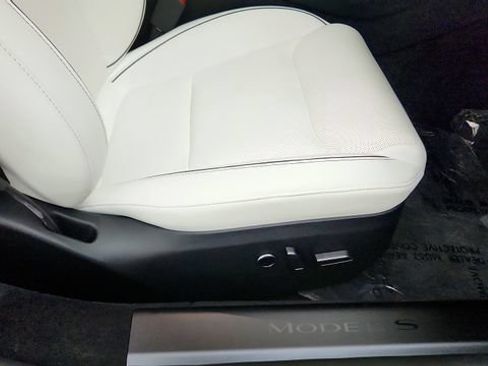 Used 2021 Tesla Model S Plaid AWD/4WD image 36
