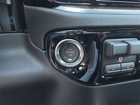 New 2026 GMC Sierra 1500 Elevation image 27
