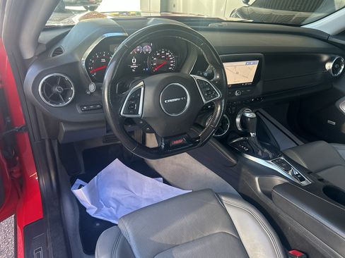 Used 2019 Chevrolet Camaro SS image 11