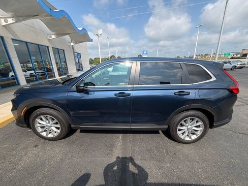 Used 2024 Honda CR-V EX image 3