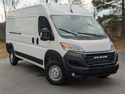 New 2026 RAM ProMaster 2500 w/ Convenience Group image 2