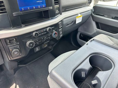 Used 2025 Ford F250 XLT AWD/4WD image 32