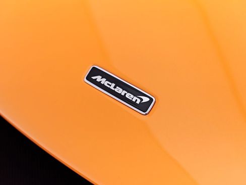 Used 2019 McLaren Senna RWD image 29
