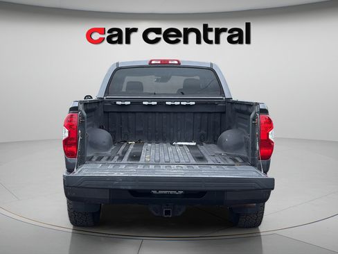 Used 2018 Toyota Tundra SR5 w/ TRD Off Road Package AWD/4WD image 9