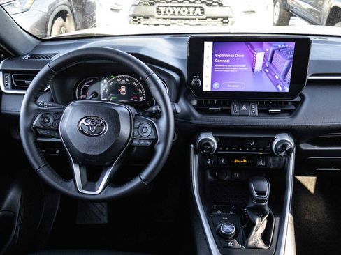 Used 2025 Toyota RAV4 XSE image 21