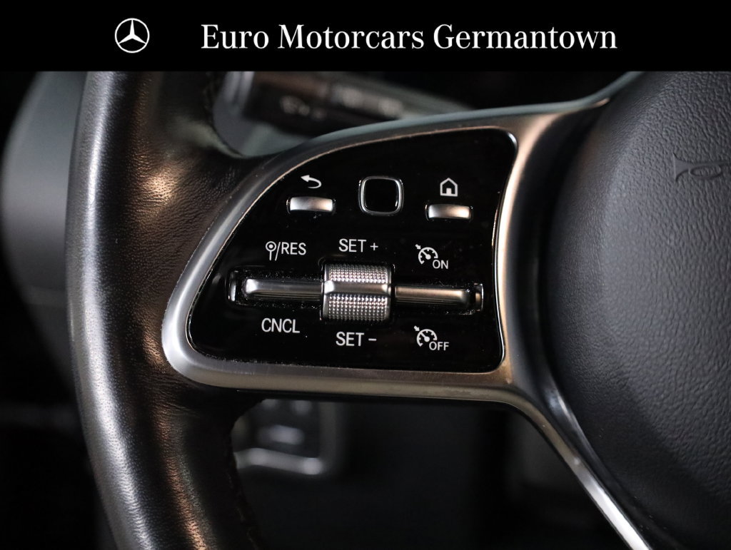 Used 2023 Mercedes-Benz GLA 250 4MATIC image 9