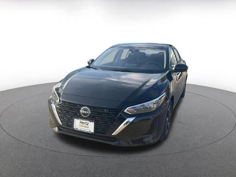 Used 2025 Nissan Sentra SV FWD image 4