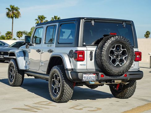 Used 2023 Jeep Wrangler Unlimited Rubicon 4xe w/ Steel Bumper Group image 5