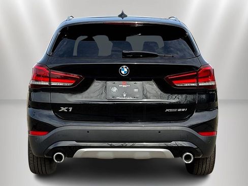 Used 2021 BMW X1 xDrive28i w/ Premium Package image 5