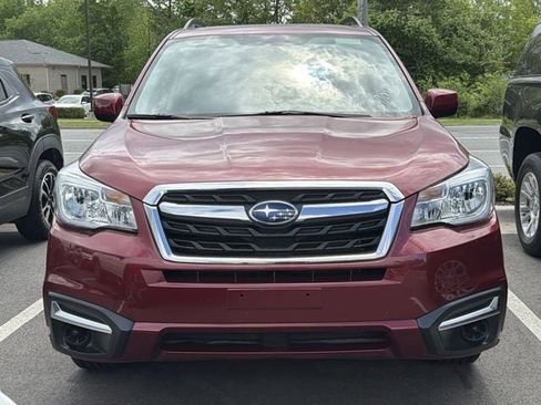 Used 2017 Subaru Forester 2.5i Premium w/ All-Weather Package image 2