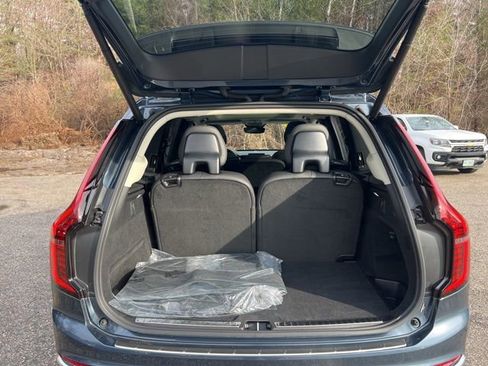 Certified 2025 Volvo XC90 T8 Ultra w/ Protection Package Premier AWD/4WD image 23