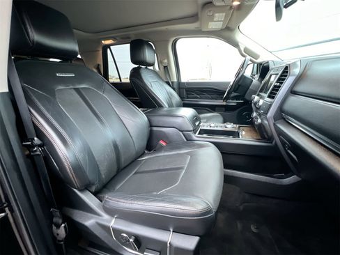 Used 2019 Ford Expedition Platinum image 20