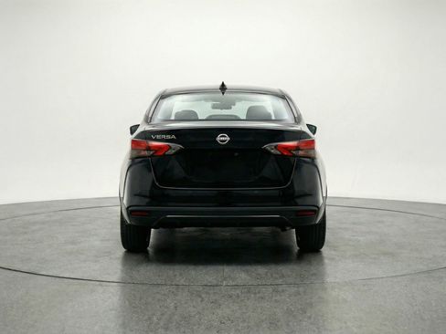 Used 2025 Nissan Versa SV image 7