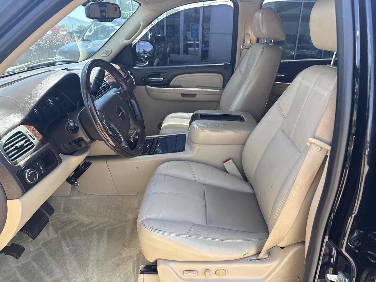 Used 2007 GMC Yukon Denali AWD/4WD image 11