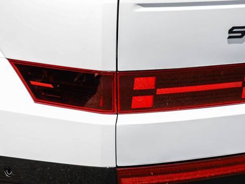 Certified 2025 Hyundai Santa Fe Calligraphy AWD/4WD image 10