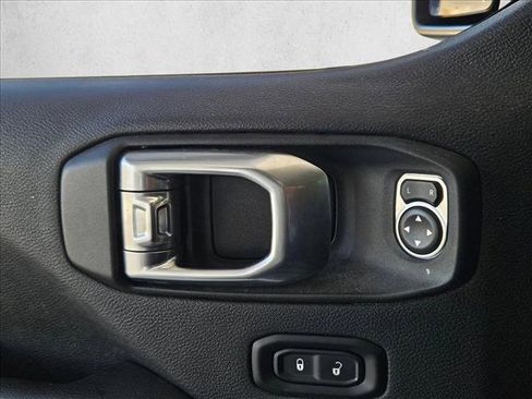 Used 2021 Jeep Gladiator Overland w/ Popular Equipment Package image 17