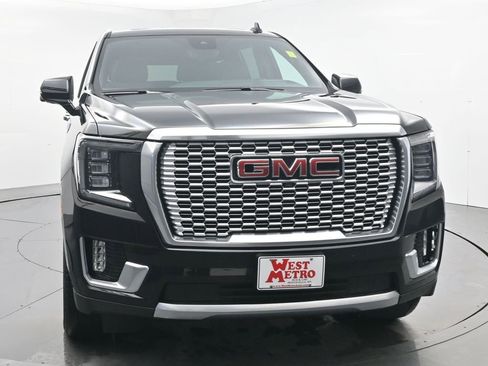 Used 2024 GMC Yukon XL Denali w/ Advanced Technology Package image 32