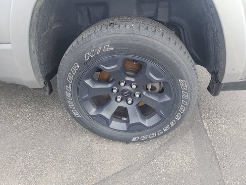 Used 2025 RAM 1500 Big Horn AWD/4WD image 8