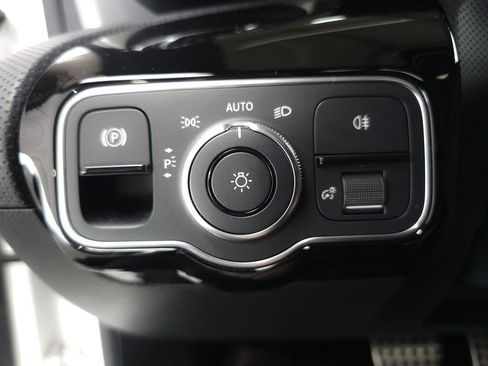 Certified 2023 Mercedes-Benz CLA 250 4MATIC image 9