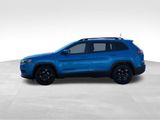 Used 2020 Jeep Cherokee Latitude Plus image 2