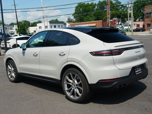 Used 2022 Porsche Cayenne S AWD/4WD image 8