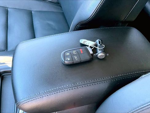 Used 2017 Dodge Durango GT w/ Premium Group image 15