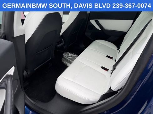 Used 2022 Tesla Model Y Long Range AWD/4WD image 15