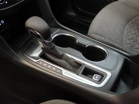 Used 2024 Chevrolet Equinox LT w/ LPO, Floor Liner Package FWD image 23