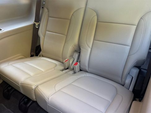 Used 2018 GMC Acadia Denali w/ Technology Package image 16