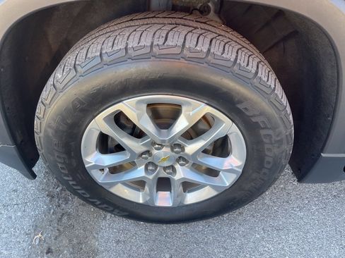 Used 2018 Chevrolet Traverse LT w/ LPO, Floor Liner Package image 8