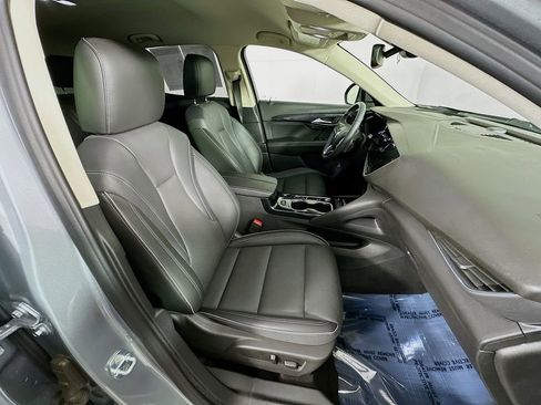 Used 2023 Buick Envision Essence FWD image 34